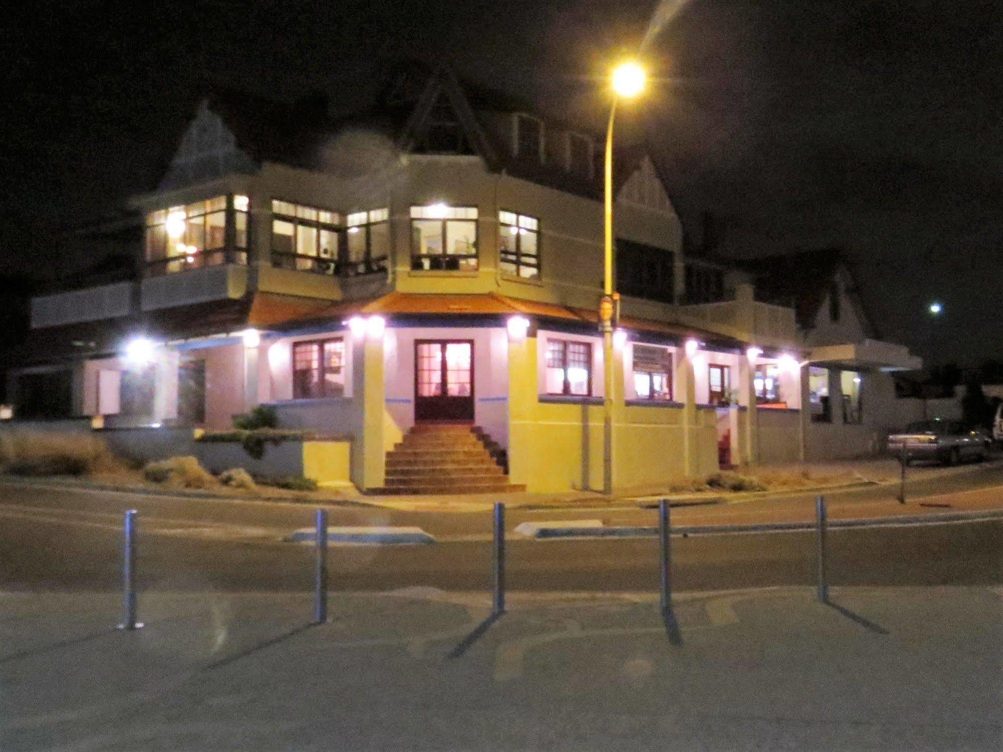 Mccloud House Apartment Port Noarlunga Exterior foto